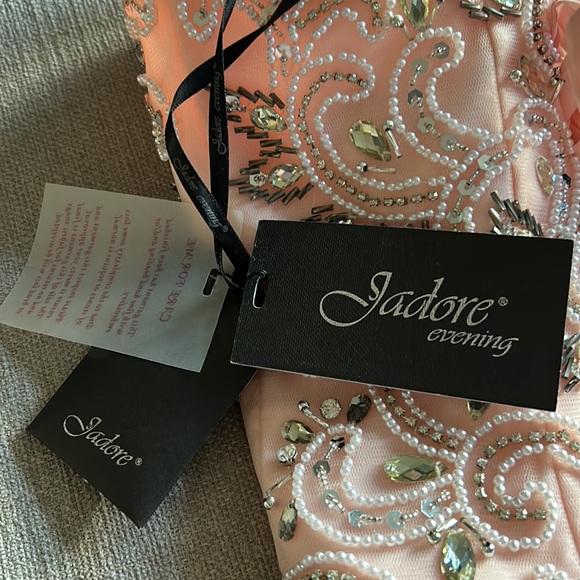 Girls size 4 Graduation/prom dress - Picture 5 of 8